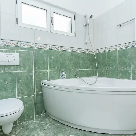 Snjezana Apartment Makarska